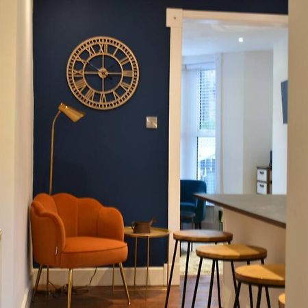 The Cheltenham, Stylish 1-Bed Victorian Apartment Harrogate Exterior photo
